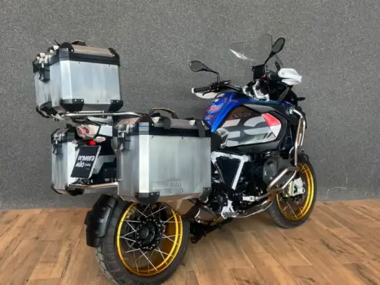 BMW-R 1250 GS ADVENTURE PREMIUM RALLYE BMW-R 1250 GS ADVENTURE PREMIUM RALLYE-2024