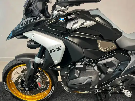BMW-R 1300 GS TRIPLE BLACK BMW-R 1300 GS TRIPLE BLACK-2024