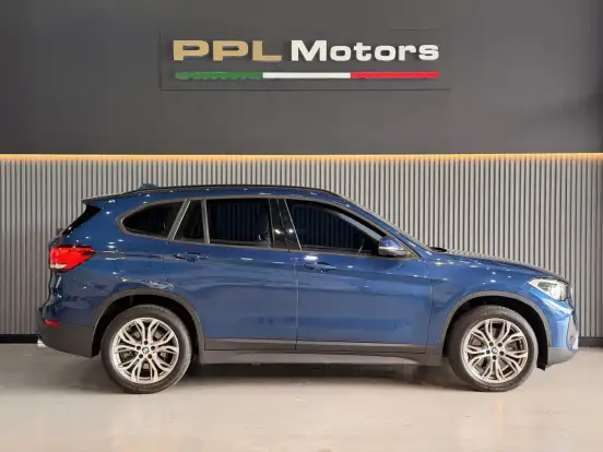 BMW-X1-2021