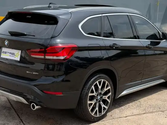 BMW-X1-2.0 16V TURBO ACTIVEFLEX SDRIVE20I X-LINE PLUS 4P AUTOMÁTICO BMW-X1-2022