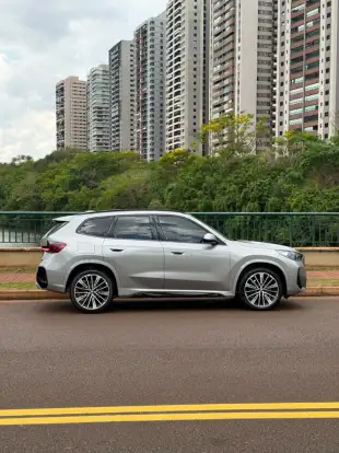 BMW-X1-2025