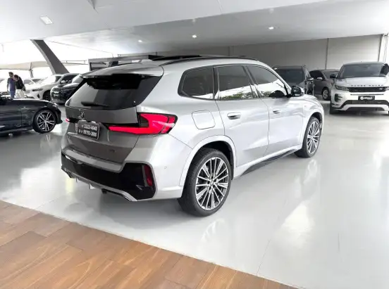 BMW-X1-2023
