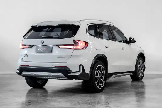 BMW-X1-2023