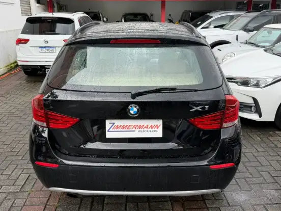 BMW-X1-2.0 18I GP 4X2 16V GASOLINA 4P AUTOMÁTICO BMW-X1-2011
