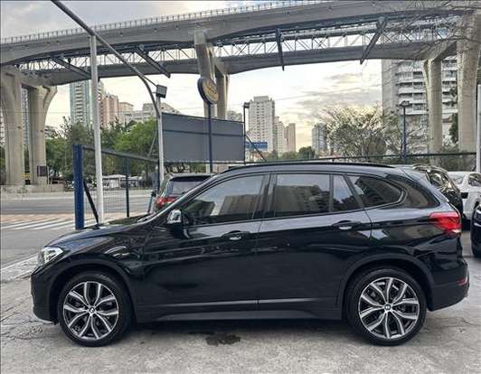BMW-X1-2022