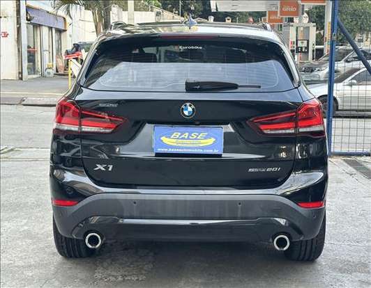 BMW-X1-2022