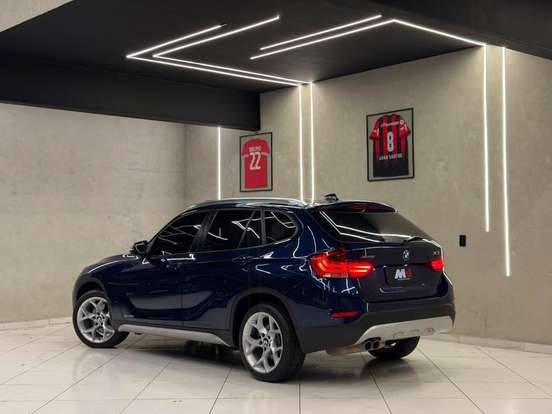 BMW-X1-2.0 16V TURBO ACTIVEFLEX SDRIVE20I X-LINE 4P AUTOMÁTICO BMW-X1-2015