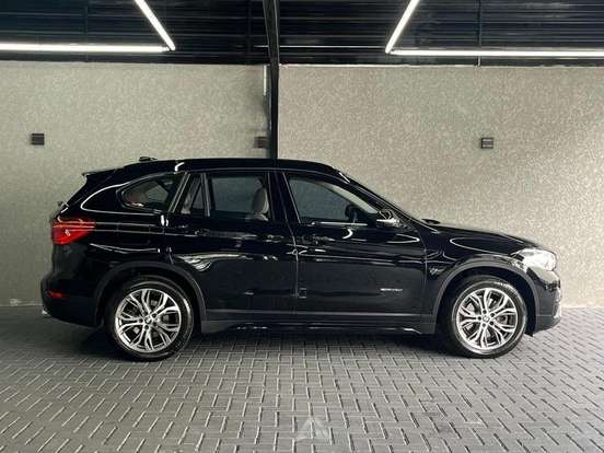 BMW-X1-2.0 16V TURBO ACTIVEFLEX XDRIVE25I SPORT 4P AUTOMÁTICO BMW-X1-2018
