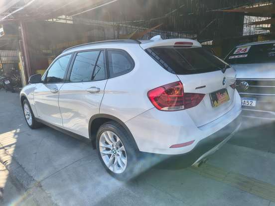 BMW-X1-2.0 20I 4X2 16V FLEX 4P AUTOMÁTICO BMW-X1-2015
