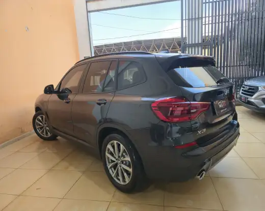 BMW-X3-2021