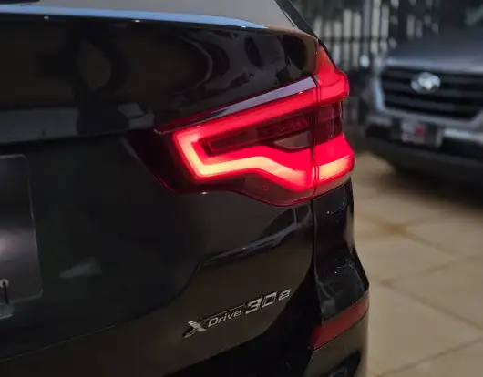 BMW-X3-2021