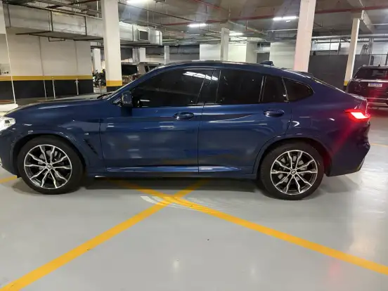 BMW-X4-2019