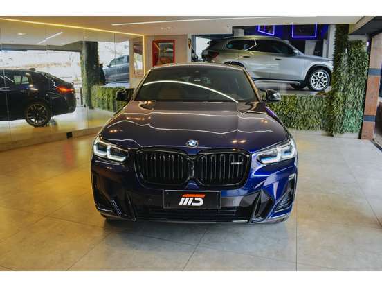 BMW-X4-2021