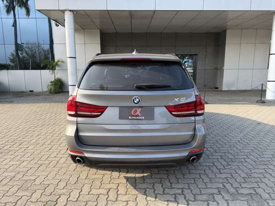BMW-X5-2016
