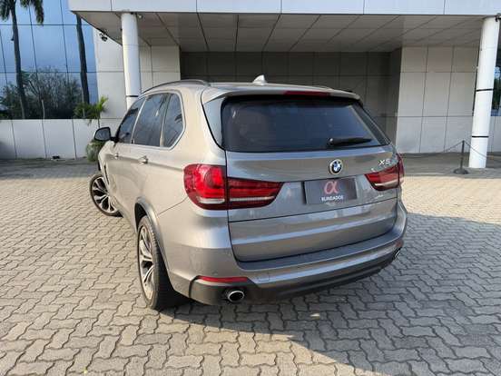 BMW-X5-3.0 4X4 30D I6 TURBO DIESEL 4P AUTOMÁTICO BMW-X5-2016