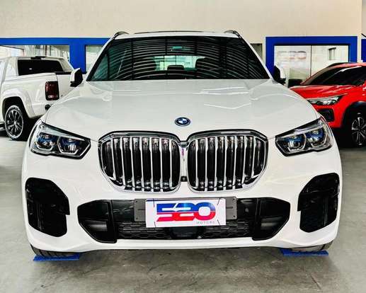 BMW-X5-2021