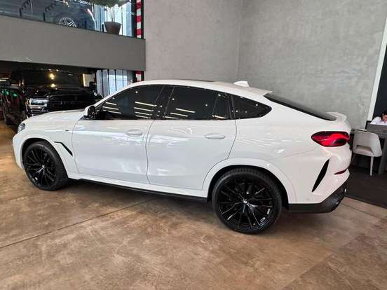 BMW-X6-3.0 TWINPOWER GASOLINA XDRIVE40I M SPORT AUTOMÁTICO BMW-X6-2023