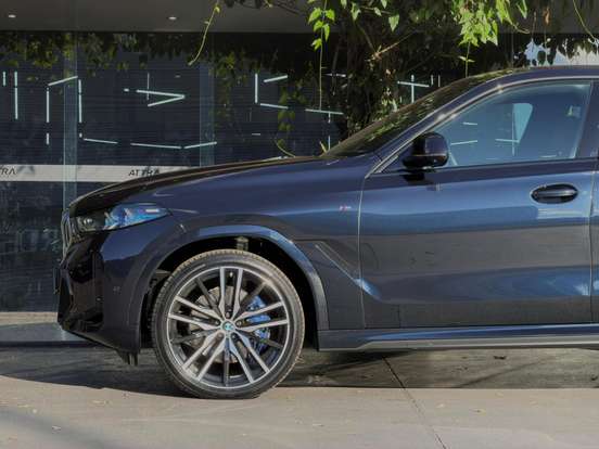 BMW-X6-3.0 TWINPOWER GASOLINA XDRIVE40I M SPORT AUTOMÁTICO BMW-X6-2025