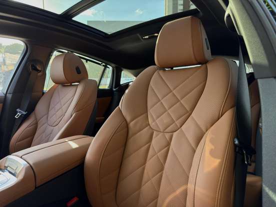 BMW-X6-3.0 TWINPOWER GASOLINA XDRIVE40I M SPORT AUTOMÁTICO BMW-X6-2025