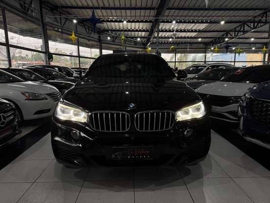 BMW-X6-4.4 50I 4X4 COUPÉ 8 CILINDROS 32V BI-TURBO GASOLINA 4P AUTOMÁTICO BMW-X6-2015