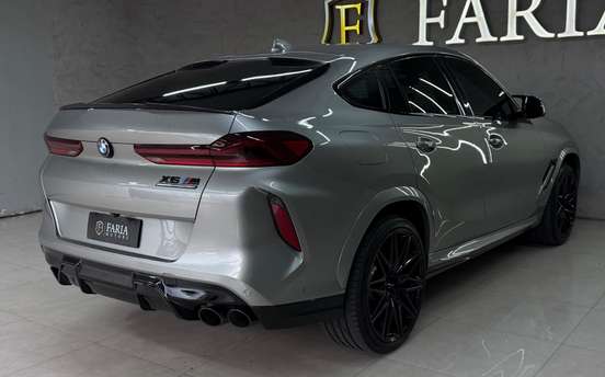 BMW-X6-2021