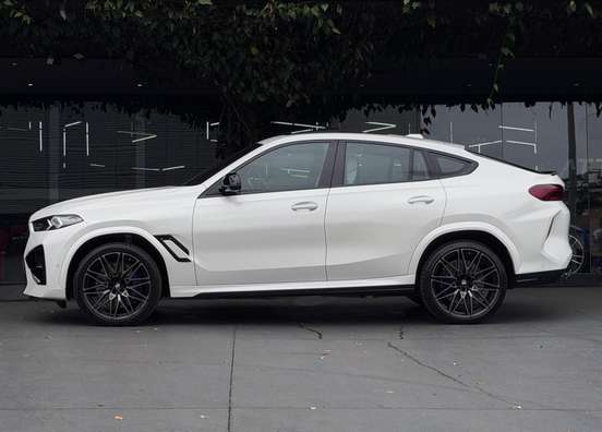 BMW-X6-2023