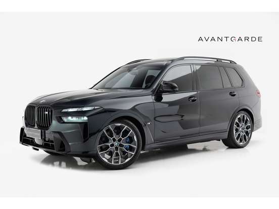 BMW-X7-2024