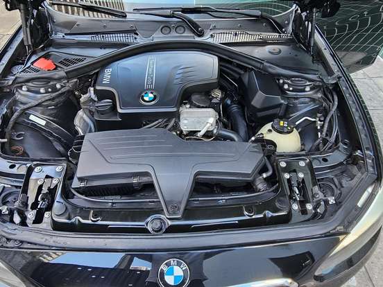 BMW-120i-2.0 16V SPORT ACTIVEFLEX 4P AUTOMÁTICO BMW-120i-2016