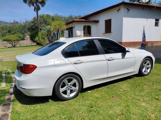 BMW-320i-2.0 16V TURBO ACTIVE FLEX 4P AUTOMÁTICO BMW-320i-2013