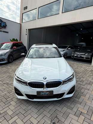 BMW-320i-2021