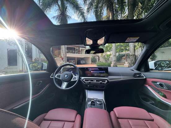 BMW-320i-2024