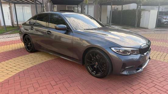 BMW-320i-2021