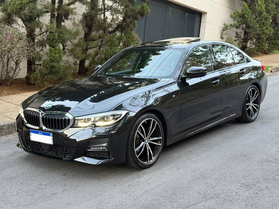 BMW 320i 2.0 16V TURBO GASOLINA M SPORT AUTOMÁTICO