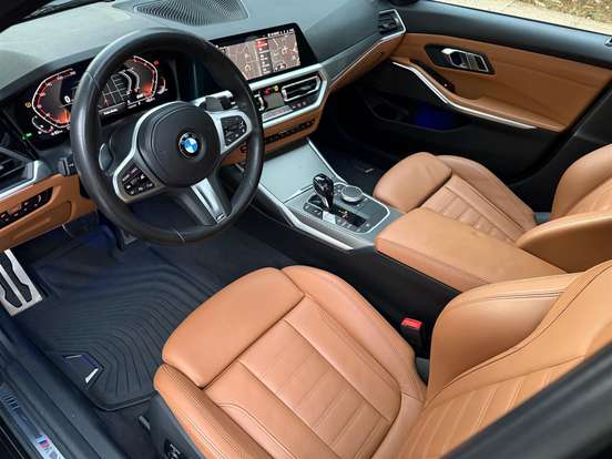BMW-320i-2020