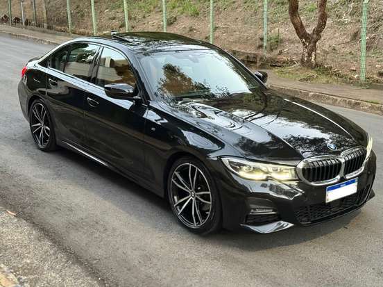 BMW-320i-2020