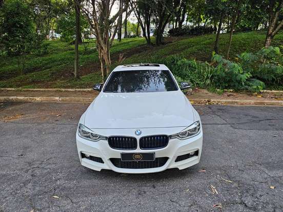 BMW-320i-2016