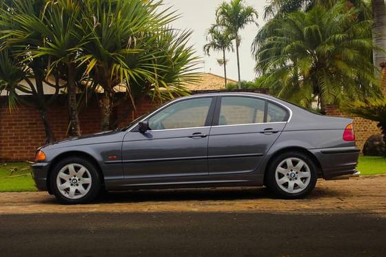 BMW 323i 2.5 SPORT COMPACT 24V GASOLINA 2P MANUAL