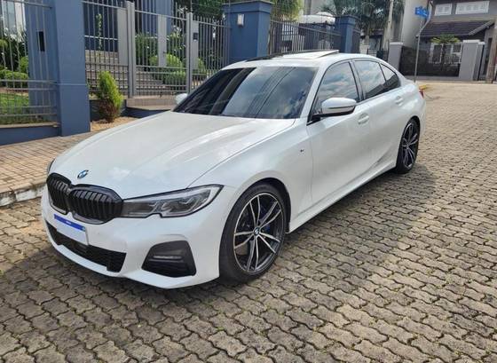 BMW 330i 2.0 16V TURBO GASOLINA M SPORT AUTOMÁTICO