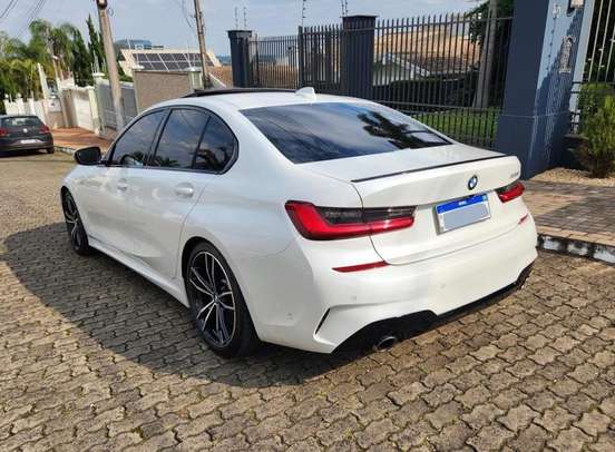 BMW-330i-2019