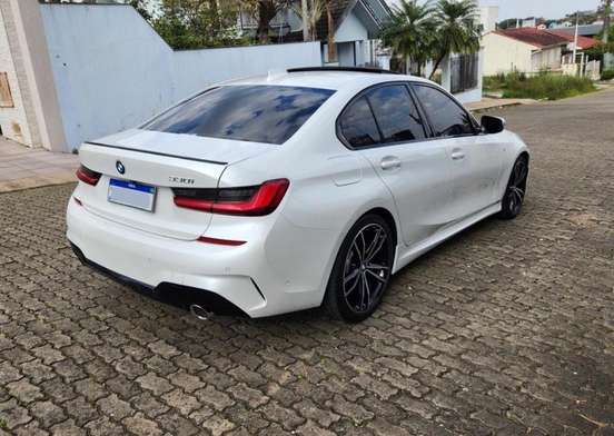 BMW-330i-2019