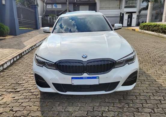 BMW-330i-2019