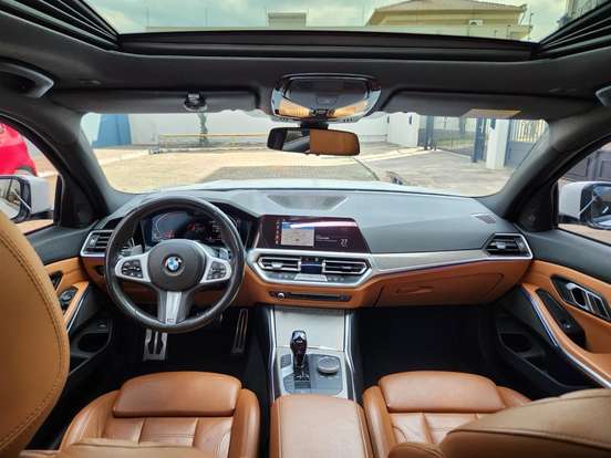 BMW-330i-2.0 16V TURBO GASOLINA M SPORT AUTOMÁTICO BMW-330i-2019