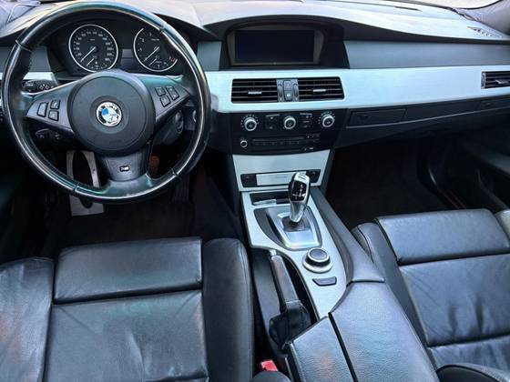 BMW 550i 4.8 SPORT SEDAN V8 32V GASOLINA 4P AUTOMÁTICO