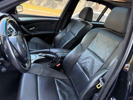 BMW-550i-4.8 SPORT SEDAN V8 32V GASOLINA 4P AUTOMÁTICO BMW-550i-2007