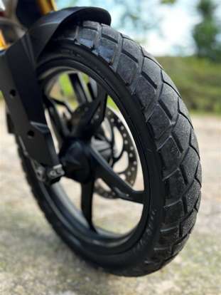 BMW-G 310 GS-2024