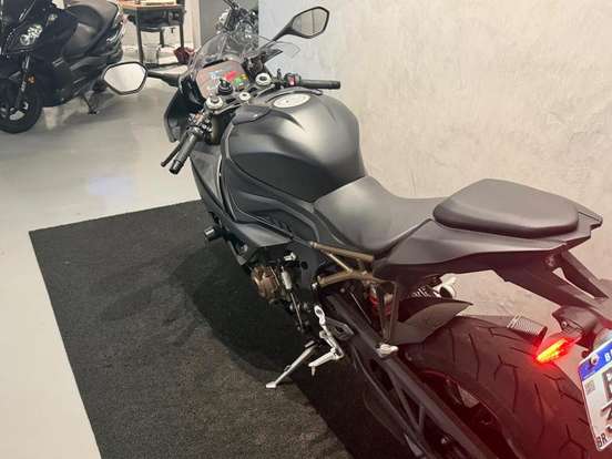 BMW-S 1000 RR BMW-S 1000 RR-2021