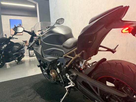 BMW-S 1000 RR-2021
