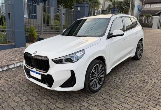 BMW-X1-2024