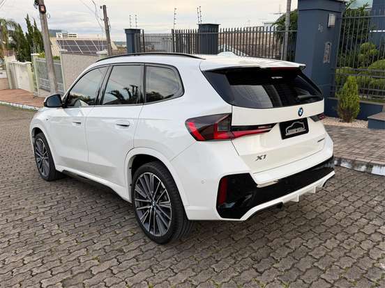 BMW-X1-2.0 16V TURBO GASOLINA SDRIVE20I M SPORT STEPTRONIC BMW-X1-2024