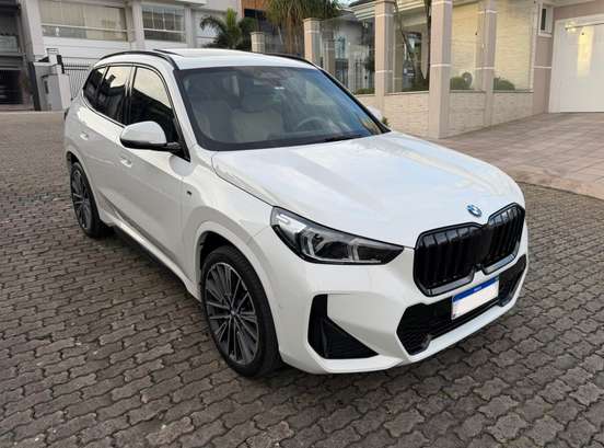 BMW-X1-2024